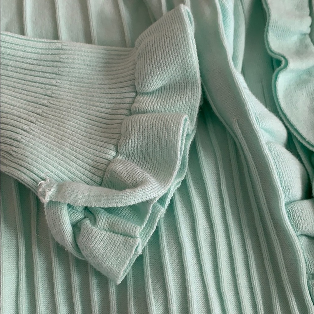 Sweater - Picture 2 of 6